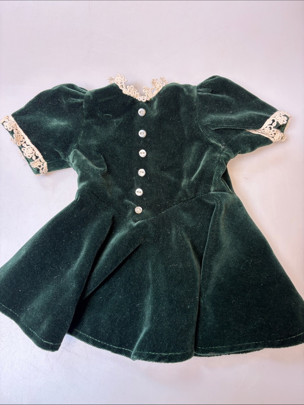 American girl doll Pleasant Company Molly holiday green dress outfit